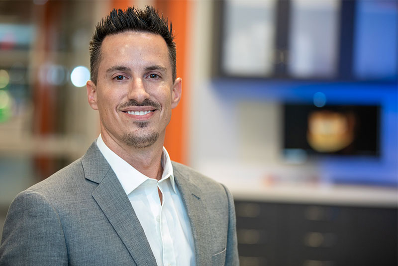 Portrait of Dr Seth Chambers